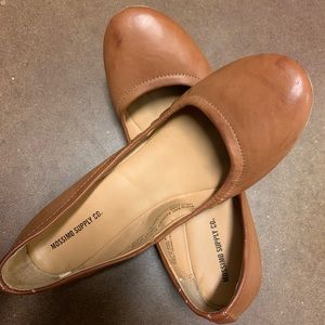 Mossimo tan flats size 8.5